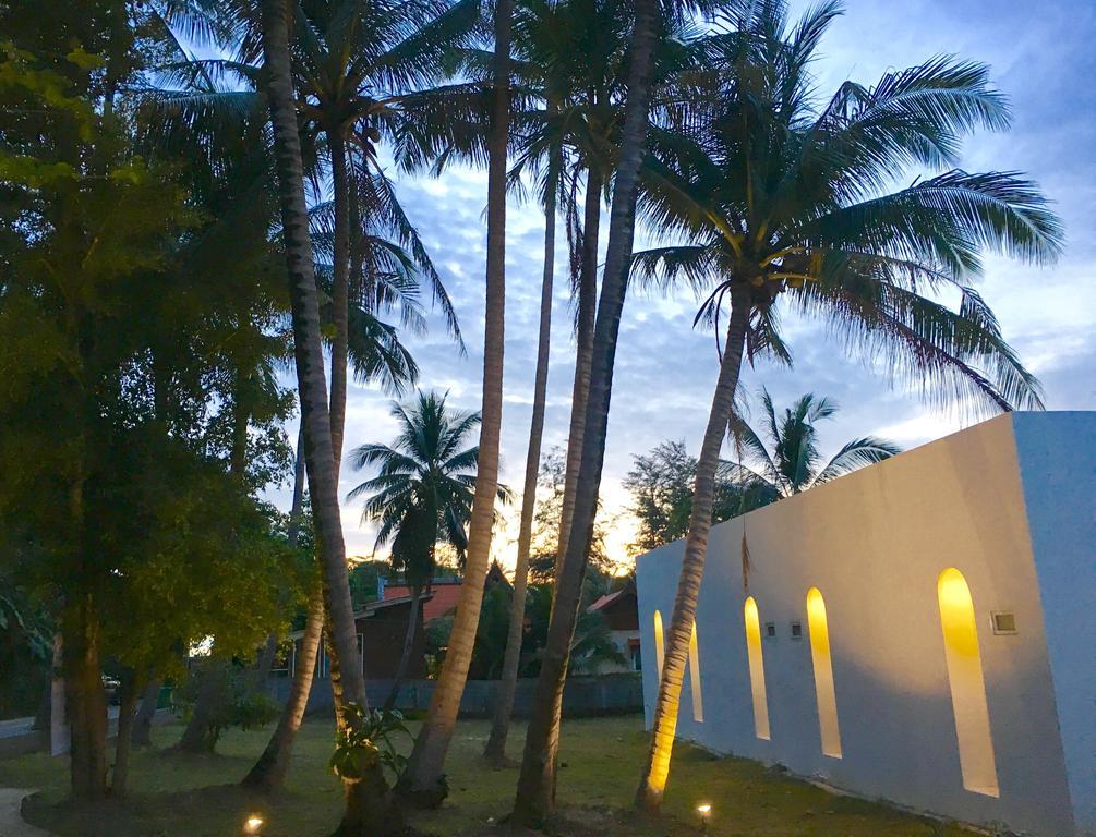 Sense Of Yanui Villa Nai Harn Bagian luar foto